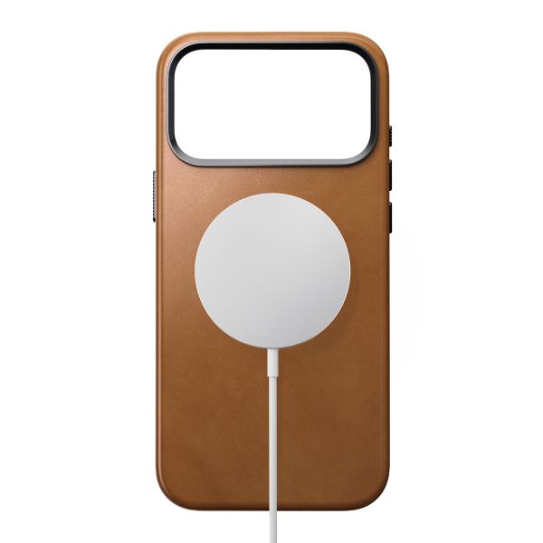 Nomad Traditional Leather Backcover met MagSafe Apple iPhone 17 Pro Max - English Tan