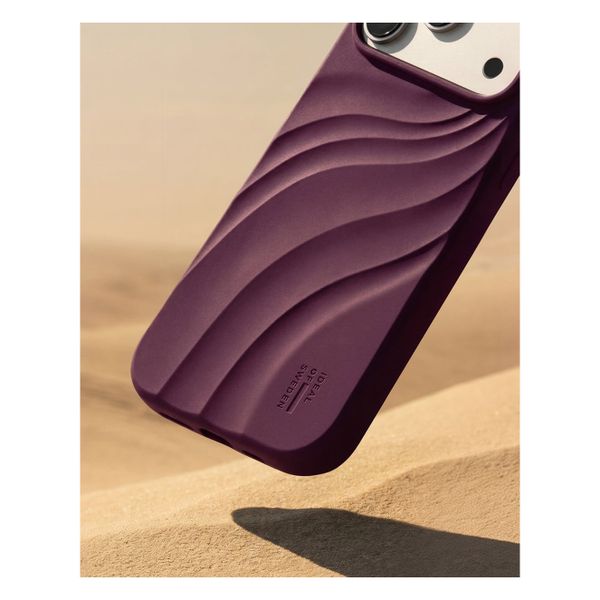 iDeal of Sweden Soft Swirl Silicone MagSafe Case Apple iPhone 16 Pro - Velvet Plum