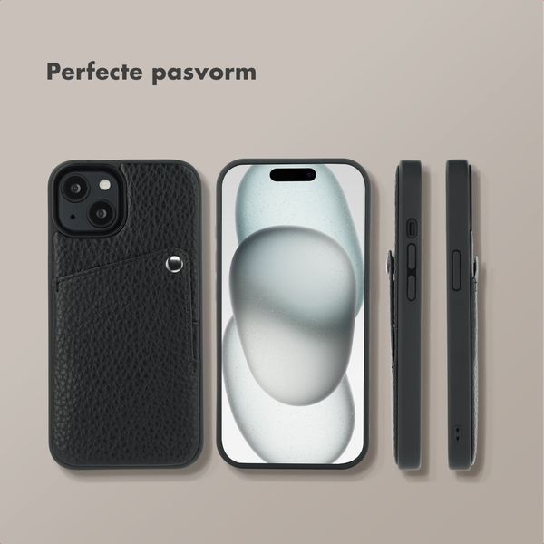 Selencia Riva Backcover met Pashouder Apple iPhone 15 - Zwart