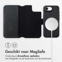 Accezz Leather Bookcase 2-in-1 met MagSafe Apple iPhone 16e - Onyx Black
