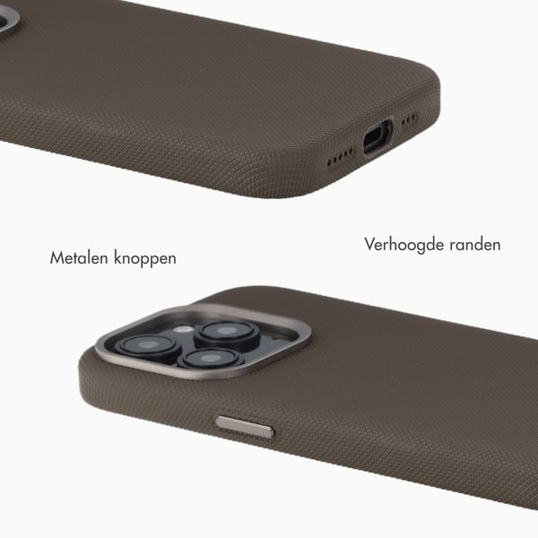 Accezz Mesh Backcover met MagSafe Apple iPhone 16 Pro - Bruin