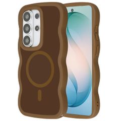 Selencia Wavy Backcover met MagSafe Samsung Galaxy S26 Ultra - Mocha Brown