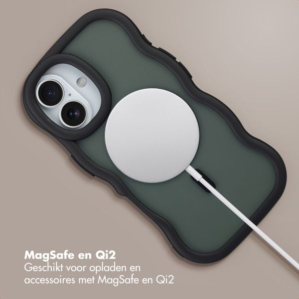 Selencia Wavy Backcover met MagSafe Apple iPhone 16 - Zwart