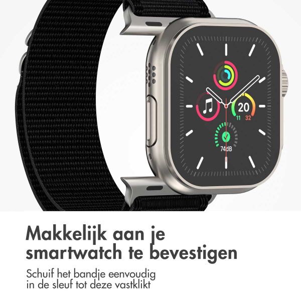imoshion Nylon Alpine bandje Apple Watch Series 1 t/m 9 / SE (38/40/41 mm) | Series 10 / 11 (42 mm) - Zwart