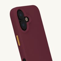 Selencia Rivièra MagSafe Backcover met afneembare haakjes Apple iPhone 17 - Bold Burgundy