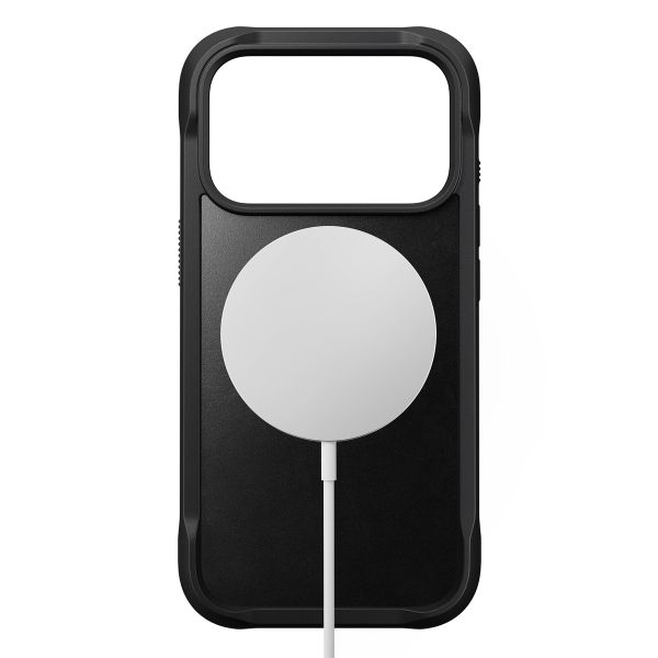 Nomad Rugged Horween Leather Backcover Apple iPhone 17 Pro - Zwart