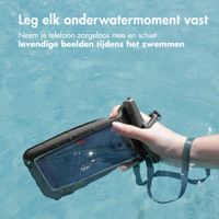 imoshion Floating Waterproof Pouch - Universeel waterdicht telefoonhoesje - Zwart