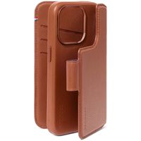 Decoded 2 in 1 Leather Bookcase Apple iPhone 15 Pro - Tan