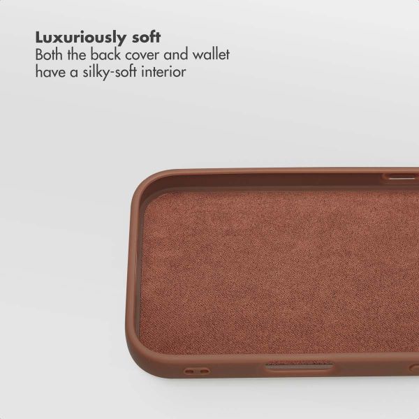 Selencia Olyn Detachable Bookcase with MagSafe Apple iPhone 17 Pro - Brown