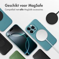 imoshion Color Backcover met MagSafe iPhone 16 Pro - Smoke Green