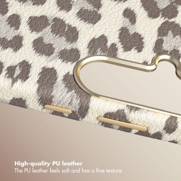 Selencia Sabi Back Cover Panther Print with MagSafe Samsung Galaxy S26 - Soft Ivory