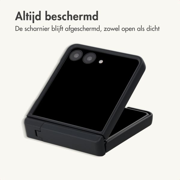imoshion Color Backcover met Stand Samsung Galaxy Z Flip 8 - Zwart