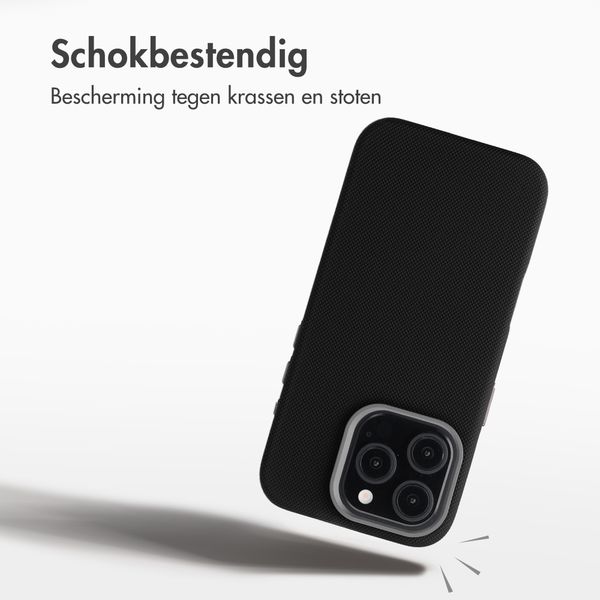 Accezz Mesh Backcover met MagSafe Apple iPhone 15 Pro - Zwart
