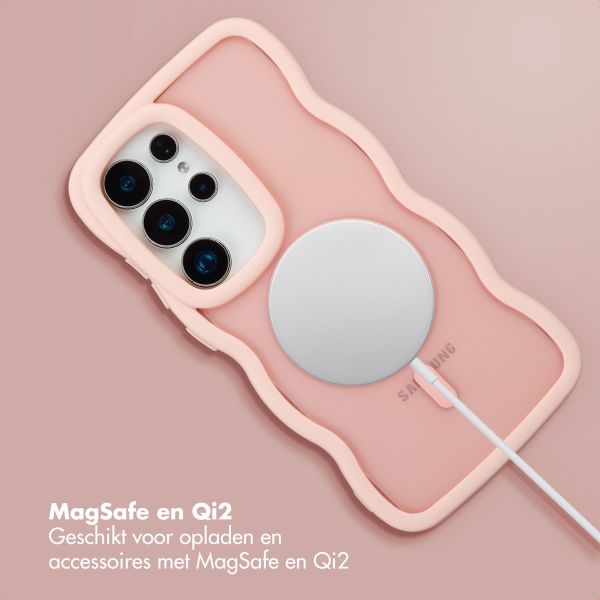 Selencia Wavy Backcover met MagSafe Samsung Galaxy S25 Ultra - Soft Pink