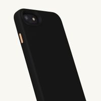 Selencia Rivièra MagSafe Backcover met afneembare haakjes Apple iPhone SE (2022 / 2020) / 8 / 7 / 6(s) - Velvet Black