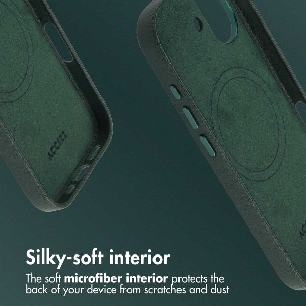 Accezz Leather Back Cover with MagSafe Apple iPhone 17 - Cedar Green