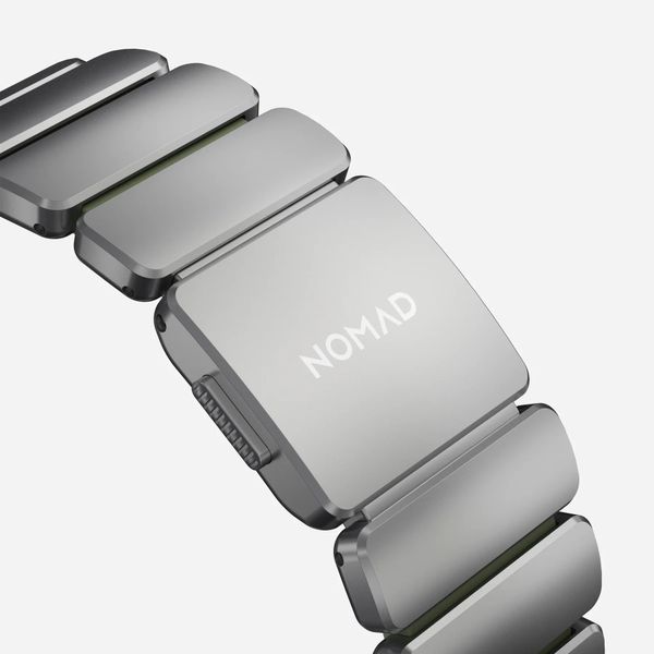 Nomad Stratos Band Apple Watch | 44/45/46/49 mm - Forest Green / Natural Titanium