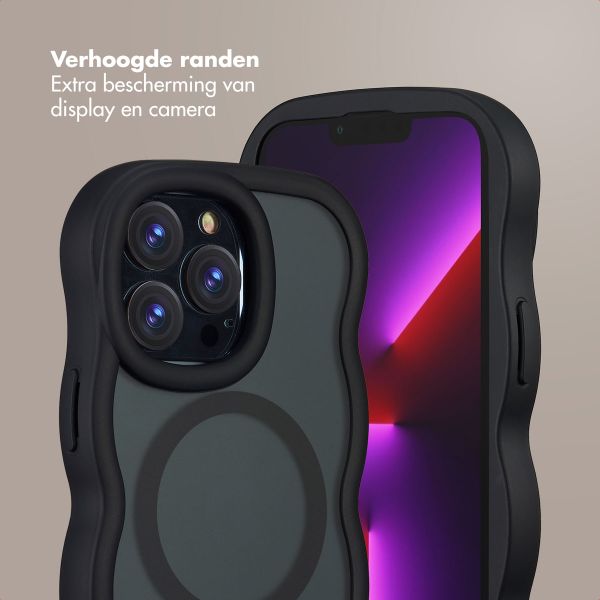 Selencia Wavy Backcover met MagSafe Apple iPhone 13 Pro - Zwart