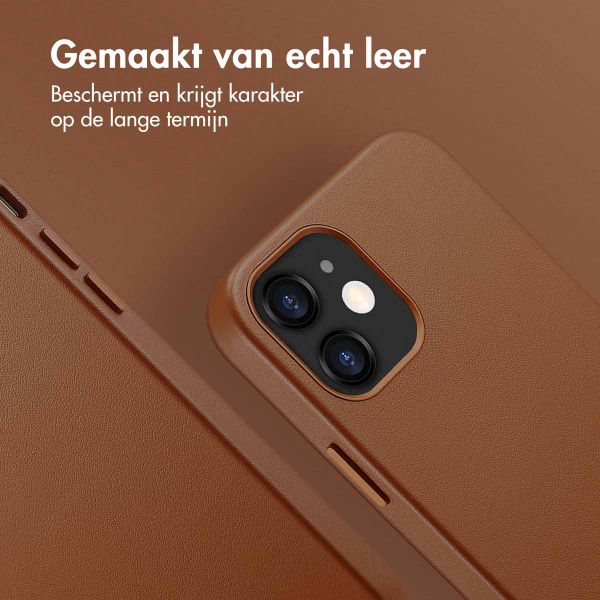 Accezz MagSafe Leather Backcover Apple iPhone 12 (Pro) - Sienna Brown