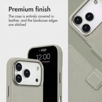 Accezz 2-in-1 Leather Bookcase with MagSafe Apple iPhone 18 Pro Max / 17 Pro Max - Light Grey