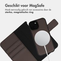 imoshion Uitneembare 2-in-1 Luxe Bookcase Apple iPhone 15 - Bruin
