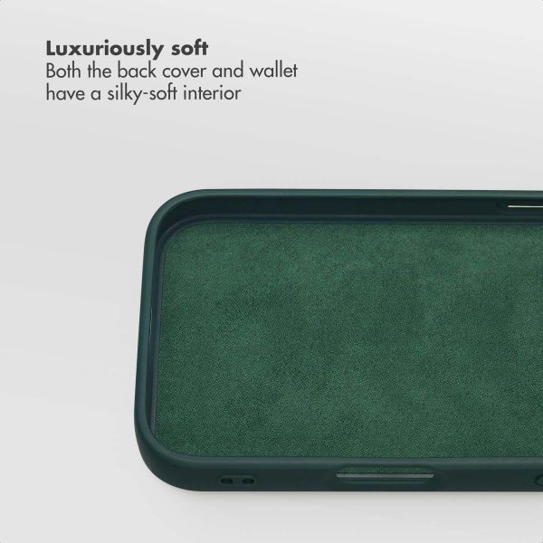 Selencia Olyn Detachable Bookcase with MagSafe Apple iPhone 16 - Green