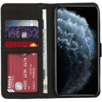 imoshion Luxe Bookcase Apple iPhone 12 (Pro) - Bruin