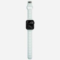 Nomad Sport band FKM Apple Watch Series 1 t/m 9 / SE (38/40/41 mm) | Series 10 (42 mm) - Icy Blue Glow