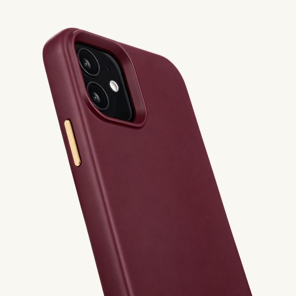 Selencia Rivièra MagSafe Backcover met afneembare haakjes voor de Apple iPhone 12 / 12 Pro - Bold Burgundy + Sorbet Pop Polskoord - Pink