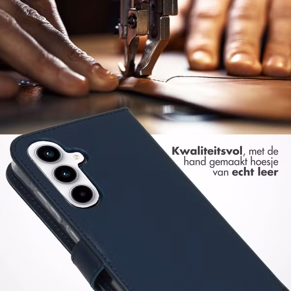 Selencia Echt Leren Bookcase Samsung Galaxy A55 - Donkerblauw