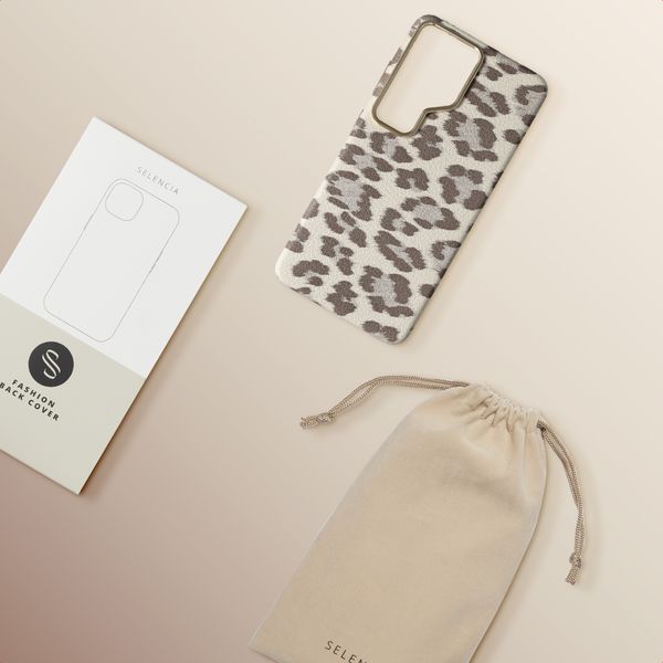 Selencia Sabi Back Cover Panther Print with MagSafe Samsung Galaxy S26 Ultra - Soft Ivory