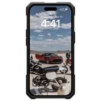 UAG Monarch Pro Backcover iPhone 15 - Carbon Fiber