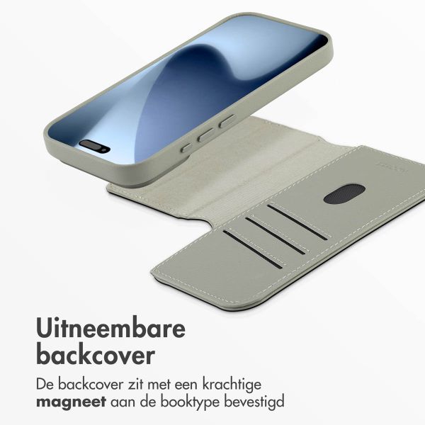 Accezz Leather Bookcase 2-in-1 met MagSafe Apple iPhone 17 Pro - Light Grey