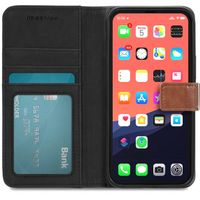 imoshion Luxe Bookcase iPhone 13 Pro - Bruin