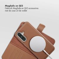 Selencia Olyn Uitneembare Bookcase met MagSafe Samsung Galaxy A36 - Bruin