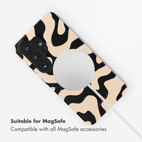 Selencia Vivid Back Cover with MagSafe Samsung Galaxy S26 Ultra - Art Wave Black