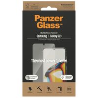 PanzerGlass Ultra-Wide Fit Anti-Bacterial Screenprotector incl. applicator Samsung Galaxy S23