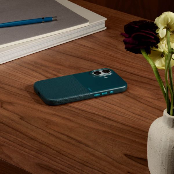 Beats Rugged Case met MagSafe en Camera Control Apple iPhone 17 - Rocky Blue