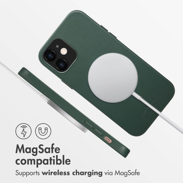 Accezz Leather Back Cover with MagSafe Apple iPhone 12 (Pro) - Cedar Green