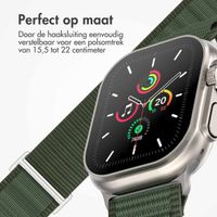 imoshion Nylon Alpine bandje Apple Watch Series 1 t/m 9 / SE (38/40/41 mm) | Series 10 / 11 (42 mm) - Groen