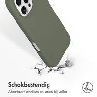 Accezz Liquid Silicone Backcover met MagSafe Apple iPhone 16 Pro - Cooper Green