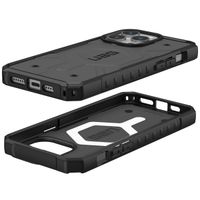 UAG Pathfinder Backcover MagSafe Apple iPhone 15 Pro Max - Zilver