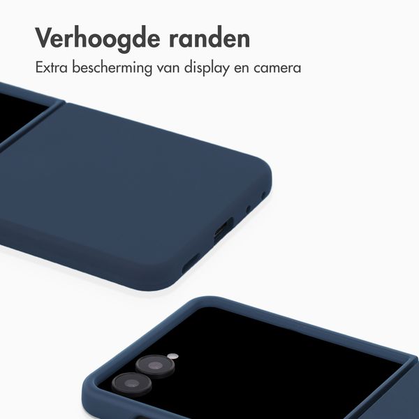 Accezz Liquid Silicone Backcover Samsung Galaxy Z Flip 8 - Donkerblauw