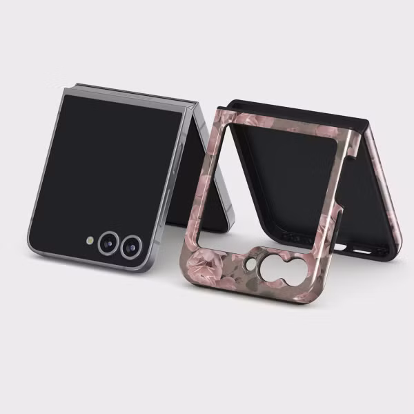 Burga Tough Backcover Samsung Galaxy Z Flip 6 - Vintage Glamour