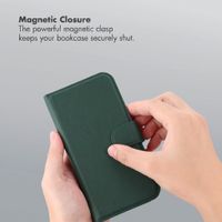 Accezz Edge detachable Bookcase with MagSafe Apple iPhone 18 Pro / 17 Pro - Green
