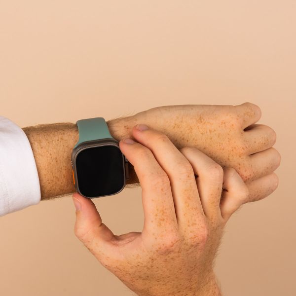 imoshion Silicone⁺ Strap Apple Watch | 44/45/46/49 mm - Size M/L - Pine