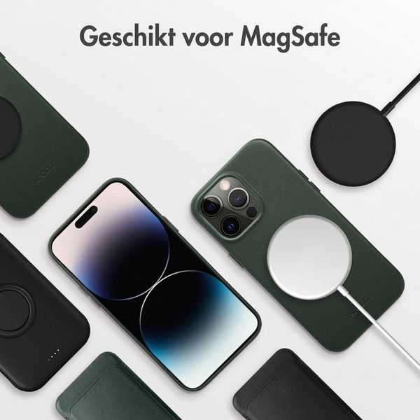 Accezz MagSafe Leather Backcover Apple iPhone 14 Pro Max - Cedar Green