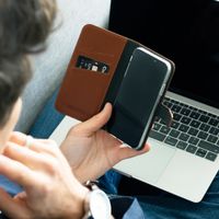 Selencia Echt Leren Bookcase Apple iPhone 11 - Lichtbruin