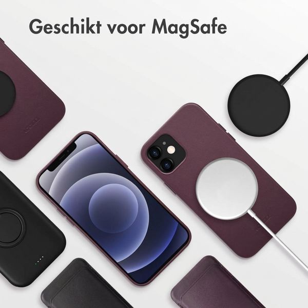 Accezz MagSafe Leather Backcover Apple iPhone 12 (Pro) - Heath Purple