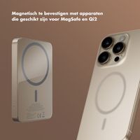 Selencia Vivid MagSafe Powerbank 5.000 mAh - Draadloze Powerbank - MagSafe en Qi2 - Desert Gold / Wild Leo